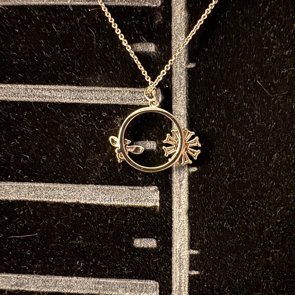 Park Lane Silver Floral & Bee Pendant Necklace with Yellow  Green Stones - Picture 2 of 3